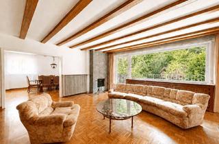 Haus kaufen in 63128 Dietzenbach, Seltene Grundstückslage am Waldrand - großzügiger Bungalow mit direktem Waldzugang