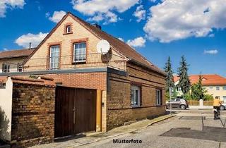 Einfamilienhaus kaufen in Am Park, 16248 Lunow-Stolzenhagen, Landwirtschaftliche Hofstelle - Einfamilienhaus nebst Land- und Forstwirtschaftsflächen