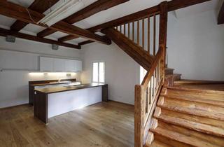 Haus mieten in Schattenhofergasse, 93047 Innenstadt, Wohnen im historischen EFH als Familie oder 5 er WG mit Garten und Doppelgarage mitten in Regensburg