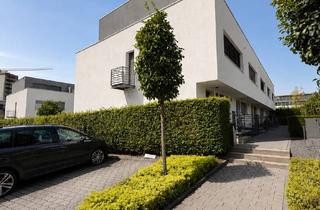 Haus mieten in Königsberger Straße xx, 65830 Kriftel, Kriftel - Stilvolles Architektenhaus! Moderner Split-Level-Wohntraum mit Garten und EBK!