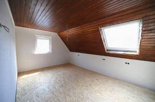 Wohnung kaufen in 73265 Dettingen, 3 Zi. Dachgeschosswohnung mit zusätzlich ca. 43 m² Grundfl. Bühne /Galerie- od. Maisonette-Potenzial