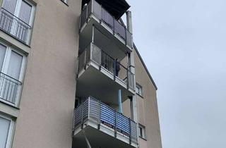 Wohnung kaufen in Hedwigpromenade, 16727 Velten, Gepflegte 4-Zimmer-Wohnung mit Balkon, TG-Stellplatz in Velten