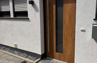 Wohnung mieten in 31675 Bückeburg, 3-Zi-Whg (EG-altengerecht), EBK, Terrasse mit Rasenteil...