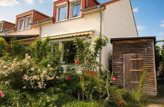 Haus kaufen in 16356 Ahrensfelde, Familienfreundliches Reihenendhaus mit Garten, 5 Zimmern und vielseitigem Raumangebot