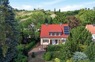 Einfamilienhaus kaufen in 01445 Radebeul, Charmantes Einfamilienhaus mit traumhaftem Grundstück und Blick in exklusiver Weinbergslage