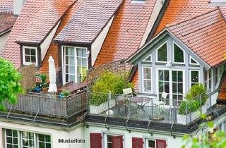 Wohnung kaufen in 90763 Fürth, Gemütliche Wohnung mit Terrasse im Dachgeschoss