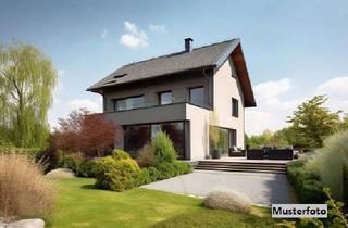 Einfamilienhaus kaufen in 53173 Bonn, Beidseitig angeb. Einfamilienhaus im Villenviertel