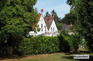 Haus kaufen in 60488 Frankfurt, Reihenendhaus nebst Garten und Garage