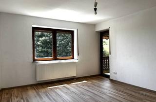 Wohnung mieten in 92552 Teunz, Wohnen im Grünen – 3-Zimmer-Wohnung mit Balkon in Wildstein bei Teunz