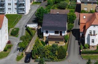Einfamilienhaus kaufen in Fuchstalstraße 17, 07570 Weida, Großzügiges Einfamilienhaus mit Sauna, Sonnenterrasse und drei Garagen in Berga-Wünschendorf.