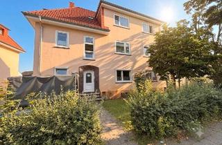 Wohnung kaufen in 27749 Delmenhorst, Delmenhorst - Mehr als eine Wohnung - Ihr eigenes Gartenparadies mit Carport