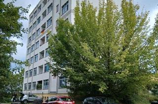 Wohnung kaufen in 15562 Rüdersdorf, Rüdersdorf bei Berlin - Bezugsfreie 2 Zi. WG. MIT BALKON, AUFZUG,KELLER UND STELLPLATZ -