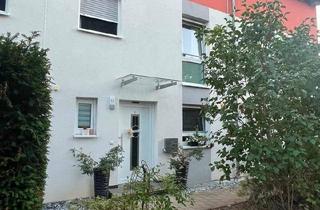 Haus kaufen in 71083 Herrenberg, Herrenberg - Modernes Reihenmittelhaus mit Garten, Garage und Stellplatz