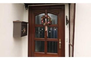Wohnung kaufen in 22844 Norderstedt, Quickborn - Wohnen wie im Reihenhaus! modernisierte 2-Zimmer-Terrassenwohnug