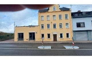 Haus kaufen in 56642 Kruft, Kruft - Haus Grundstück Werkstatt in Kruft