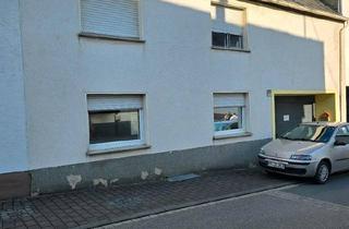Haus kaufen in 56729 Ettringen, Ettringen - Haus in Kehrig Kreis Mayen zu verkaufen.