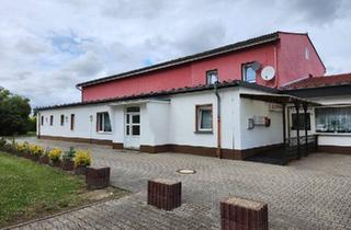 Haus kaufen in 06249 Mücheln, Mücheln (Geiseltal) - Wohn- und Gewerbeobjekt mit großem Entwicklungspotenzial