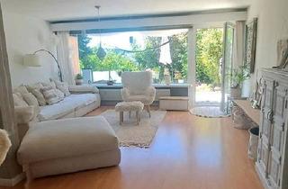 Wohnung kaufen in 78052 Villingen-Schwenningen, Villingen-Schwenningen - Helle 2,5 Zimmer-Wohnung mit großer Terrasse, EBK & Garage