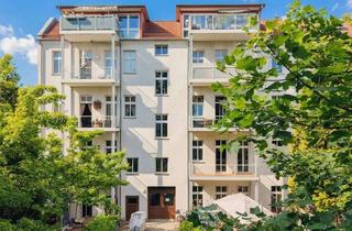 Wohnung kaufen in Hoffmannstraße, 12489 Adlershof, Gut vermietete Kapitalanlage mit Potential * 2 Zimmer mit Balkon