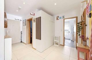 Wohnung kaufen in 85737 Ismaning, Attraktive 4-Zimmer-Wohnung mit Westbalkon in begehrter Lage von Ismaning-Süd