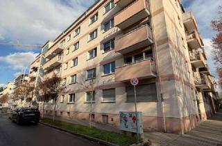 Wohnung kaufen in Schöffenstraße 1-3, 65933 Griesheim, Mehr Wohnung fürs Budget: komplett modernisiert, Balkon – 290.000 € in Frankfurt.