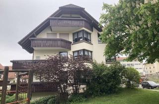 Wohnung kaufen in Musbacher Straße 22, 72250 Freudenstadt, Wohnen mit Charakter: 2,5-Zimmer-Dachgeschosswohnung in Freudenstadt mit Tiefgaragenstellplatz