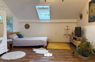 Wohnung kaufen in 94036 Heining, Gemütliche DG-Wohnung mit Balkon und Außenstellplatz