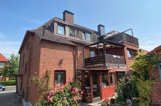 Wohnung mieten in 24837 Schleswig, Schleswig: Stilvoll saniertes Zuhause mit großzügigem Balkon und Garage
