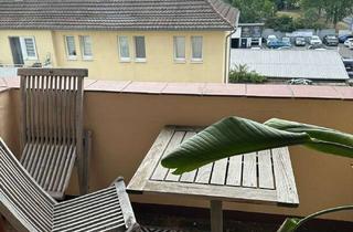 Wohnung mieten in 34123 Bettenhausen, 3-Zimmer-Altbauwohnung mit Loggia · 3. OG · Kassel-Bettenhausen
