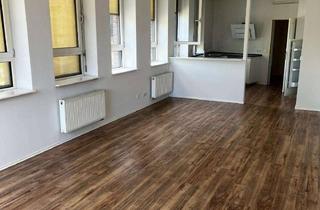 Wohnung mieten in Holzweg 28, 40789 Monheim, Lichtdurchflutete 2 Zimmerwohnung mit Einbauküche und Klimaanlage