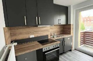 Wohnung mieten in Fährstraße 12-14, 27568 Mitte, 2,5 Zimmer Wohnung mit 2 Balkonen und Fahrstuhl direkt in der Innenstadt