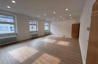 Wohnung mieten in 40217 Unterbilk, Altbau mit Charme: Modernisiert, renoviert, bezugsfertig - ideal für 2 Personen und homeoffice