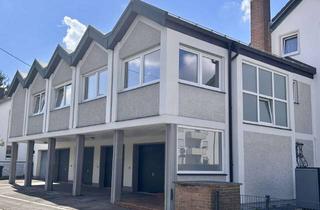 Wohnung mieten in Wettersteinstr., 86399 Bobingen, REH mit großzügiger 4-Zimmerwohnung - - zentral und ruhig in Bobingen