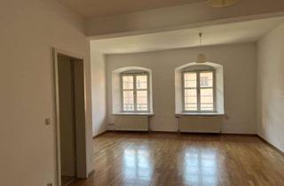 Wohnung mieten in Kaiser-Max-Straße 3b, 87600 Kaufbeuren, Wohnen mit Charakter: Großzügige 2-Zimmer-Wohnung in der Kaufbeurer Kernstadt