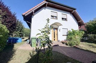 Anlageobjekt in 96450 Coburg, RenditeObj.: Neuwertiges Massiv-EFH mit Keller, Bj 1999, vermietet