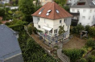 Villa kaufen in 89518 Heidenheim, Sanierte Stadtvilla mit viel Platz in ruhiger Lage und mit Schlossblick