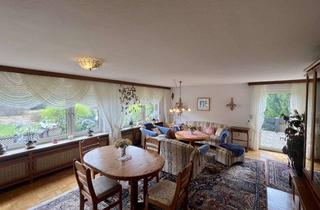 Haus kaufen in 67705 Trippstadt, Zweifamilienhaus mit beeindruckendem Fernblick – ideal zur Eigennutzung und Vermietung