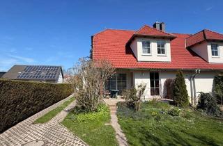 Haus kaufen in Prödeler Straße, 04416 Markkleeberg, Markkleeberg - Geräumige DHH mit 7 Zimmern, Balkon, Garten und Doppelcarport!