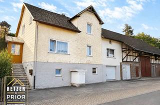 Einfamilienhaus kaufen in 36275 Kirchheim, Einfamilienhaus mit Scheune und großem Grundstück!