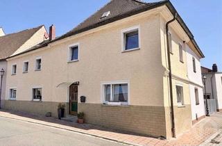 Haus kaufen in 91315 Höchstadt, Tradition trifft modernisiertes Wohngefühl Charmantes Raumwunder mit Herz & Potenzial