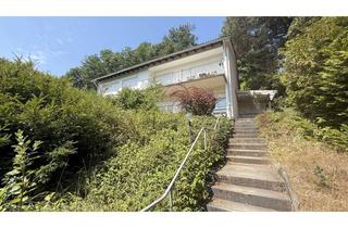 Haus kaufen in Am Hang 143, 67714 Waldfischbach-Burgalben, Freistehendes Ein-Zweifamilienhaus mit großzügigem Grundstück und Panoramablick