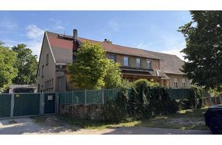 Haus kaufen in An Der Schmiede, 04523 Pegau, Großzügiges Wohnhaus mit 2.039 m² Grundstück, solider Heiztechnik und Ausbaureserve