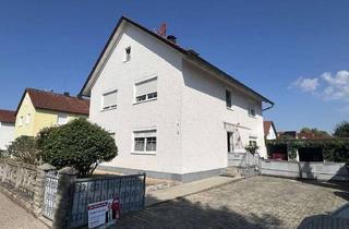 Haus kaufen in 93101 Pfakofen, Grundsolides Zweifamilienhaus