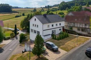 Haus kaufen in 36166 Haunetal, Modernisiertes Familienhaus mit Doppelgarage in ländlicher Idylle