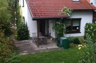 Haus mieten in Albert-Schweitzer-Straße 16, 91522 Ansbach, Ansprechendes Reiheneckhaus mit Garten und Terrasse in zentraler ruhiger Lage von Ansbach.