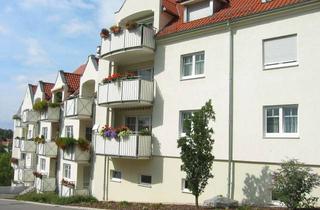 Wohnung mieten in Torgasse 16, 08393 Meerane, Großzügige 2-Raum-Wohnung mit Balkon zu vermieten