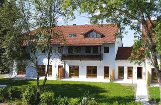 Wohnung mieten in Wolfgang-Wagner-Straße 9 b, 85625 Glonn, Großzügige 3-Zimmer-Erdgeschosswohnung mit Terrasse