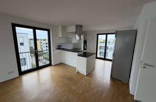 Wohnung mieten in 73760 Ostfildern, Exklusives Wohngefühl: Helle 3-Zimmer-Dachgeschosswohnung mit Loggia im begehrten Scharnhauer P