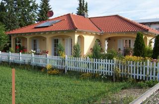 Haus kaufen in 86836 Graben, Mediterranes Wohngefühl auf einer Ebene – großzügiger Bungalow in Graben