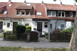 Reihenhaus kaufen in Schierholzstraße 70, 30655 Groß Buchholz, Reihenhaus mit 3 Zimmern in Hannover Groß-Buchholz